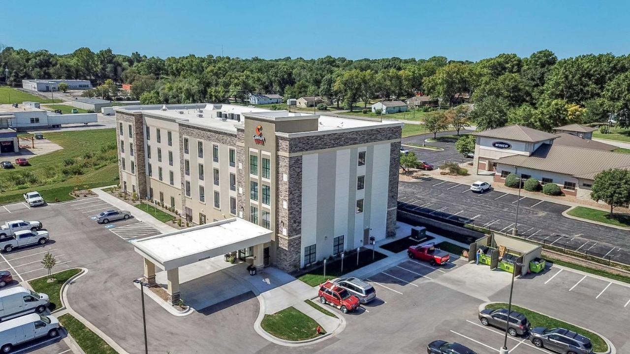 Comfort Suites Grandview - Kansas City ภายนอก รูปภาพ