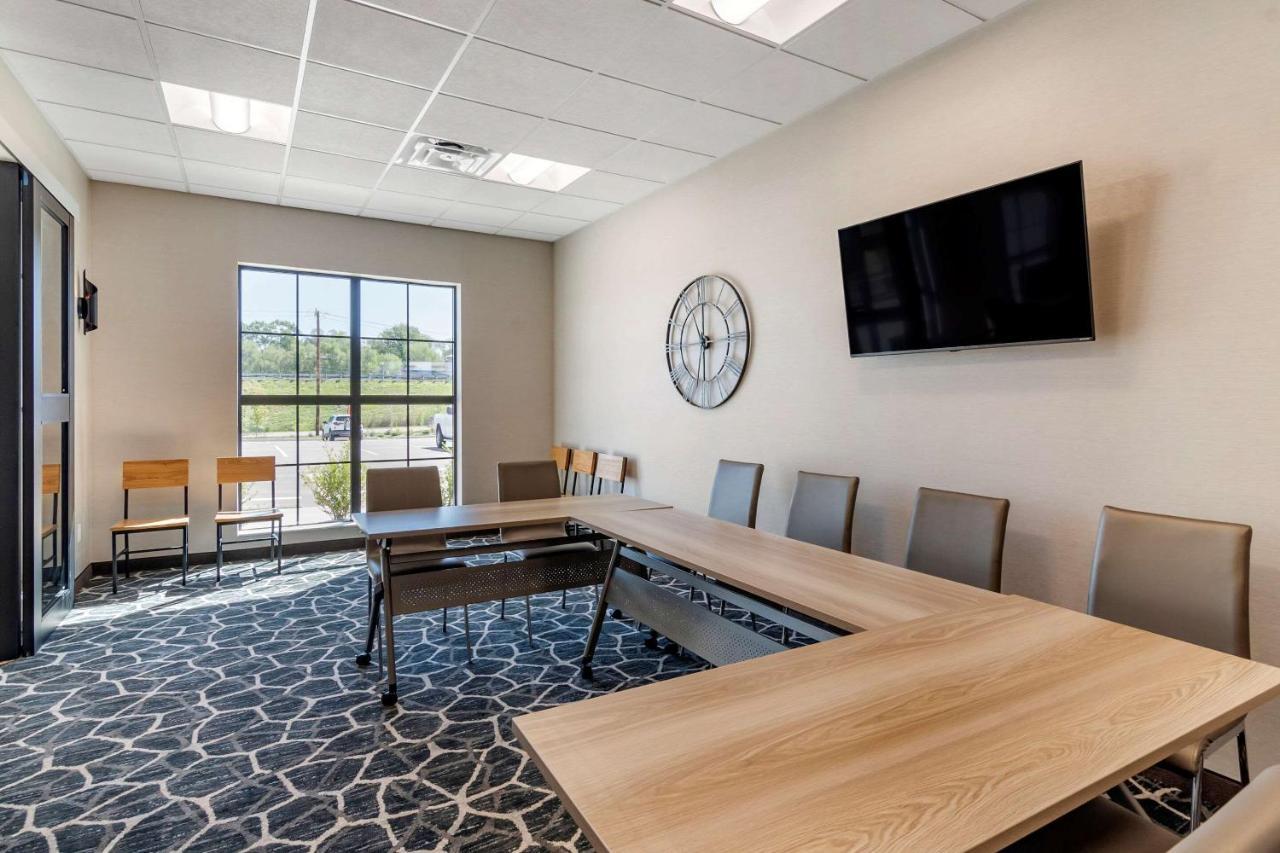 Comfort Suites Grandview - Kansas City ภายนอก รูปภาพ